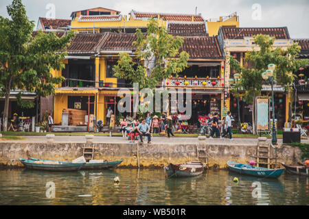 Rues et les canaux d'Hoi An, dans le centre du Vietnam Banque D'Images