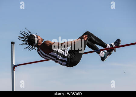 Birmingham, UK. Août 24, 2019. Akin lâche pendant le saut en hauteur Hommes au championnat britannique Muller à l'Alexander Stadium, Birmingham, Angleterre le 24 août 2019. Photo par Jodi Casino. Usage éditorial uniquement, licence requise pour un usage commercial. Aucune utilisation de pari, de jeux ou d'un seul club/ligue/dvd publications. Credit : UK Sports Photos Ltd/Alamy Live News Banque D'Images