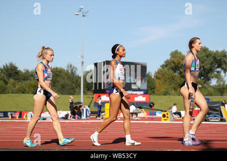 Birmingham, UK. Août 24, 2019. Adelle Tracey avant son 800m de la chaleur durant l'Muller British Championnats mondiaux d'athlétisme à l'Alexander Stadium, Birmingham, Angleterre le 24 août 2019. Photo par Jodi Casino. Usage éditorial uniquement, licence requise pour un usage commercial. Aucune utilisation de pari, de jeux ou d'un seul club/ligue/dvd publications. Credit : UK Sports Photos Ltd/Alamy Live News Banque D'Images