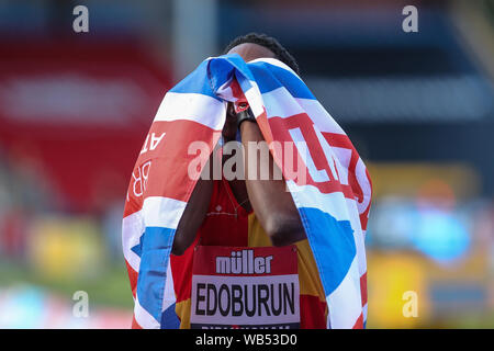 Birmingham, UK. Août 24, 2019. Ojie Edoburun remporte la mens's 100m au cours de l'anglais AthleticsChampionships Muller à l'Alexander Stadium, Birmingham, Angleterre le 24 août 2019. Photo par Jodi Casino. Usage éditorial uniquement, licence requise pour un usage commercial. Aucune utilisation de pari, de jeux ou d'un seul club/ligue/dvd publications. Credit : UK Sports Photos Ltd/Alamy Live News Banque D'Images