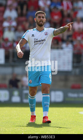 Londres, Royaume-Uni. Août 24, 2019. Crawley Town's Tom Dallison pendant le CIEL Un match Ligue pari entre Leyton Orient et Crawley Town au Brisbane Road à Londres. Des photos au téléobjectif : Crédit/Alamy Live News Banque D'Images