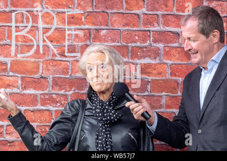 Edinburgh, Ecosse, Royaume-Uni. 22 août 2019. Alastair Campbell présentant 'Granny' Graffiti au vote du peuple Rally au cours de l'Edinburgh Festival 2019. Banque D'Images