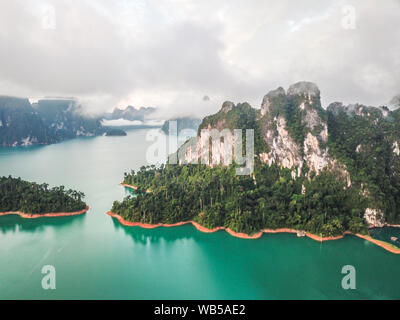 Parc national de Khao Sok vues en Thaïlande Banque D'Images