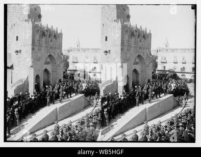 Entrée de Maréchal Allenby, Jérusalem, Décembre 11th, 1917. Borton Pasha la lecture de la proclamation, en anglais Résumé/medium : G. Eric et Edith Matson Photograph Collection Banque D'Images