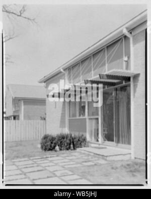 Séminaire Théologique épiscopale, faculté house, Rev. et Mme Owen Thomas, John St., Cambridge, Massachusetts. Abstract/medium : Gottscho-Schleisner Collection Banque D'Images