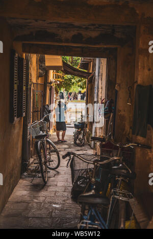 Rues et les canaux d'Hoi An, dans le centre du Vietnam Banque D'Images