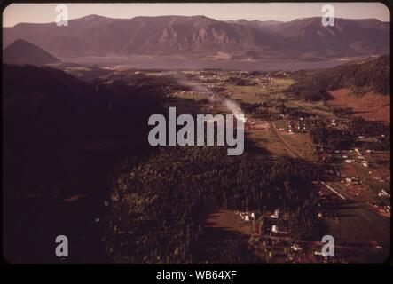 Début de matinée-dans-le-Columbia river gorge-de-entre-capot-river-and-bonneville-dam-près-cascade-locks-051973 o 4272425446. Banque D'Images