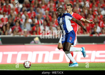 Moussa Marega du FC Porto vu en action lors de la Ligue 2019-2020 NOS match de football entre SL Benfica et le FC Porto à Lisbonne.(score final ; 0:2 SL Benfica FC Porto) Banque D'Images