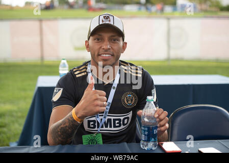 Chester, Pennsylvanie, USA. Août 24, 2019. Ancien joueur de l'Union de Philadelphie CARLO VALDES, assiste à la rencontre des anciens au cours de journée au stade de l'énergie Talen Chester Ohio Crédit : Ricky Fitchett/ZUMA/Alamy Fil Live News Banque D'Images