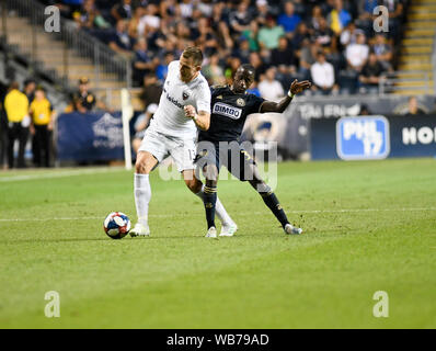 Chester, Pennsylvanie, USA. Août 24, 2019. DC United's FRÉDÉRIC BRILLANT, (13) en action contre l'Union européenne JAMIRO MONTERIO, (35) lors du match au stade de l'énergie Talen Chester Ohio Crédit : Ricky Fitchett/ZUMA/Alamy Fil Live News Banque D'Images