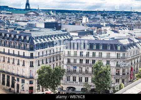 Vues de Paris depuis les toits, en France Banque D'Images