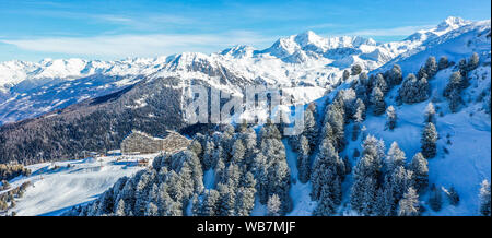 Au-dessus de la Plagne, dans les Alpes françaises Banque D'Images