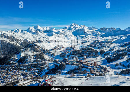 Au-dessus de la Plagne, dans les Alpes françaises Banque D'Images