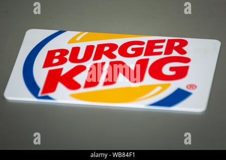 Un Burger King avec carte-cadeau stockés de valeur en espèces. Fast food restaurant. Banque D'Images