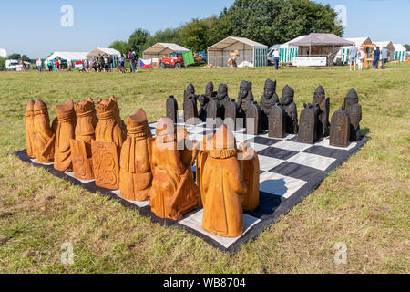 Cheshire County Showground, UK. 25 août, 2019. La 15e English Open Chainsaw compétition à la Cheshire County Showground, Angleterre - un jeu d'échecs le jardin est exposé Crédit : John Hopkins/Alamy Live News Banque D'Images