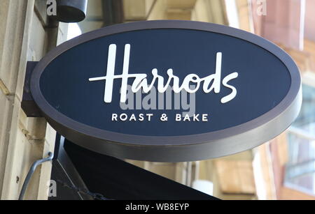 24 août 2019, Londres, Royaume-Uni : logo Harrods vu à Knightsbridge à Londres. (Crédit Image : © Keith Mayhew/SOPA des images à l'aide de Zuma sur le fil) Banque D'Images