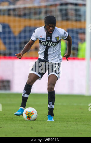 Gervais Yao Kouassi Gervinho Lombe (Parme) au cours de l'Italien 'Serie' un match entre Parme 0-1 Juventus au stade Ennio Tardini le 24 août 2019 à Parme (Italie). (Photo de Maurizio Borsari/AFLO) Banque D'Images