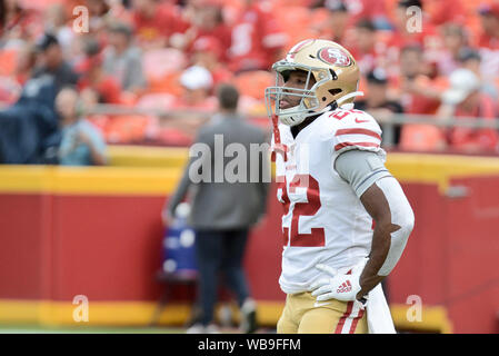 Aug 24, 2019 : Au cours de l'échauffement arborant d'utiliser de nouveau Matt Breida (22) des San Francisco 49ers traverse dans les exercices de la semaine 3 de la saison de jeu où le San Francisco 49ers a visité les Kansas City Chiefs tiendra au Arrowhead Stadium de Kansas City, MO Richard Ulreich/CSM Banque D'Images