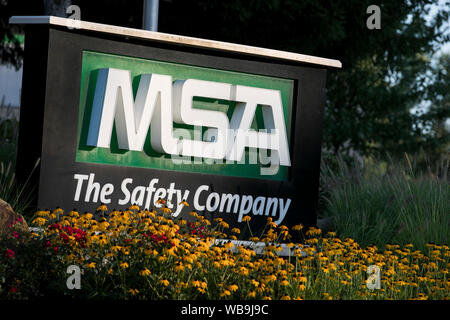 Un logo affiche à l'extérieur du siège de sécurité MSA, Inc., de Cranberry Township, en Pennsylvanie le 9 août 2019. Banque D'Images