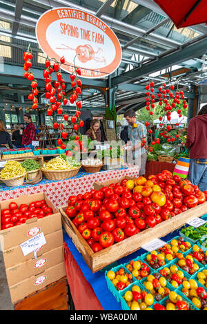 Bellingham Farmers Market, ouvert au centre-ville de Bellingham le samedi d'avril à octobre, il propose quatre douzaines d'agriculteurs, près de 60 stands d'artisanat et des commerces de l'alimentation 40 +. Banque D'Images