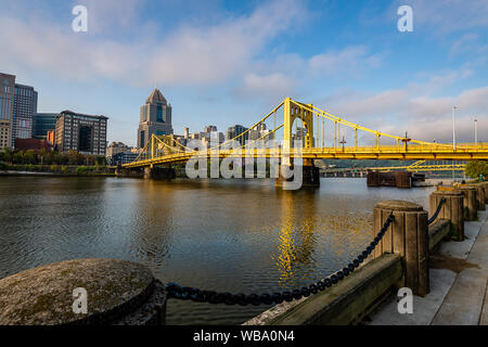 Lever du soleil à partir de l'Allegheny Landing Banque D'Images