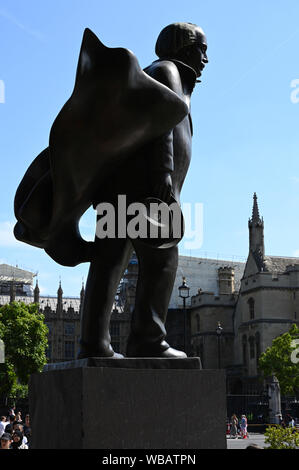 Statue de David Lloyd George, la place du Parlement, Westminster, Londres. UK Banque D'Images