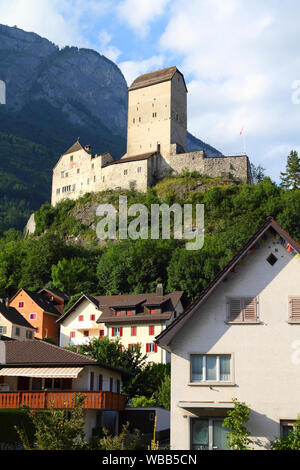 Le château de Sargans dans sa région du canton de Saint-Gall. Alpes en Suisse. Banque D'Images