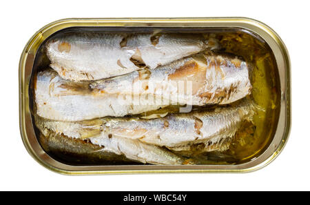 Boîte avec sprats fumé, sardines, libre. Plus isolé sur fond blanc Banque D'Images
