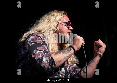 Trondheim, Norvège. 2e, juin 2018. Le groupe de hard rock britannique effectue un peu glorieux live pendant le festival de musique de Norvège à Trondheim Trondheim Rocks 2018. Ici le chanteur Nathan James est vu sur scène. (Photo crédit : Gonzales Photo - Tor Atle Kleven). Banque D'Images