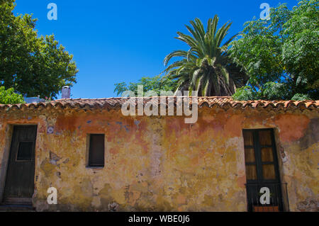 Colonia del Sacramento, Uruguay ; 2 Mars 2019 : Rue de sites dans la ville Colonia del Sacramento, site du patrimoine mondial Banque D'Images