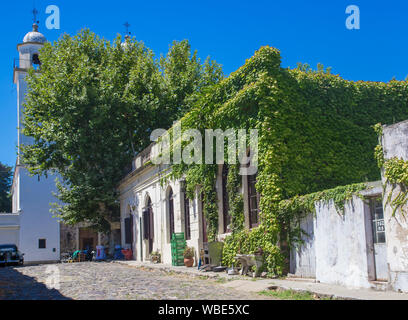 Colonia del Sacramento, Uruguay ; 2 Mars 2019 : Rue de sites dans la ville Colonia del Sacramento, site du patrimoine mondial Banque D'Images