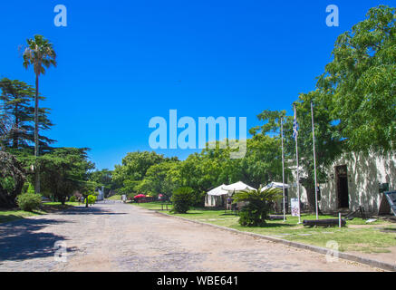 Colonia del Sacramento, Uruguay ; 2 Mars 2019 : Rue de sites dans la ville Colonia del Sacramento, site du patrimoine mondial Banque D'Images