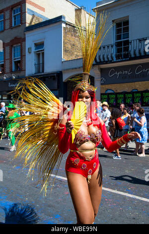 26 août 2019 - Notting Hill Carnival sur une banque chaud lundi férié, Londres, Royaume-Uni Banque D'Images