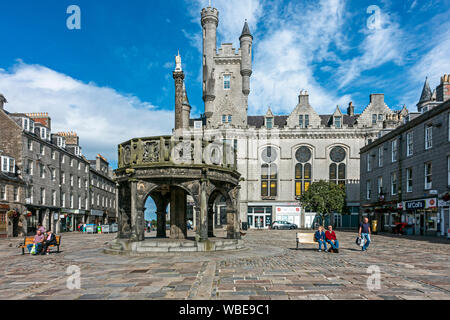 Le Mercat Cross square et dans l'Écosse Aberdeen Castlegate UK Banque D'Images