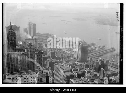 De Woolworth Building. Abstract/moyenne : 1 négatif : vitrage ; 5 x 7 in. ou moins. Banque D'Images