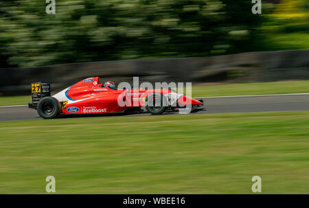 27 voiture pilote, Alex Connor, Arden Motorsport, Oulton Park F4 Championship Banque D'Images