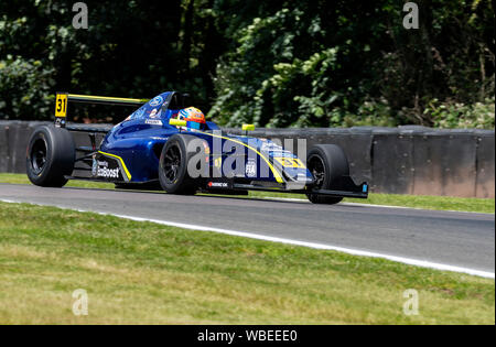 31 voiture pilote, Zane Maloney, Carlin, Oulton Park F4 Championship Banque D'Images