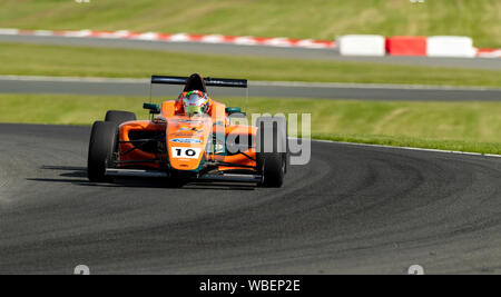 10 Voiture, chauffeur, Mariano Martinez,Fortec Motorsport F4 Championship vendredi session 2 Banque D'Images