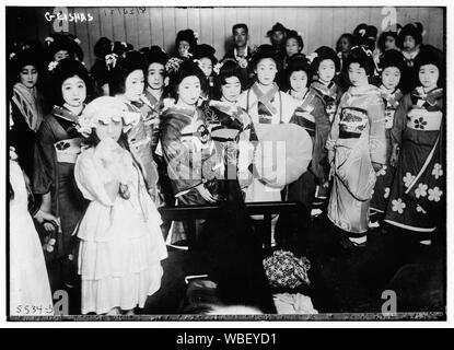 Geishas Abstract/moyenne : 1 négatif : vitrage ; 5 x 7 in. ou moins. Banque D'Images