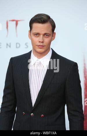 Los Angeles, CA. Août 26, 2019. Bill Skarsgård assiste à la première mondiale de "Ce chapitre deux" à Los Angeles CA le 26 août 2019 Credit : Faye Sadou/media/Alamy Punch Live News Banque D'Images