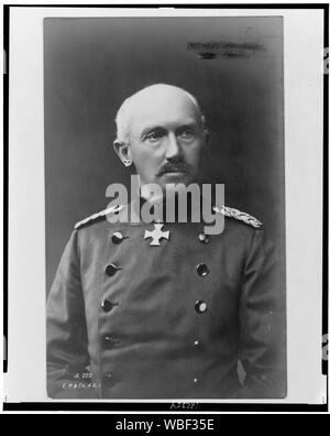 Le général Otto von Below, half-length portrait, faisant face à droite Abstract/moyenne : 1 tirage photographique (carte postale). Banque D'Images