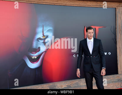 Los Angeles, USA. Août 26, 2019. LOS ANGELES, USA. 26 août 2019 : Bill Skarsgard à la première de 'Il' Chapitre Deux au Regency Village Theatre. Photo : Paul Smith/Featureflash Crédit : Paul Smith/Alamy Live News Banque D'Images