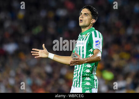 Barcelone, Espagne. Août 26, 2019. Barcelone, Espagne - 25 août : Marc Bartra de Real Betis pendant le match de la Liga entre le FC Barcelone et Real Betis au Camp Nou le 25 août 2019 à Barcelone, Espagne. (Photo de David Ramirez/Pacific Press) Credit : Pacific Press Agency/Alamy Live News Banque D'Images