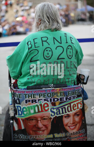 Bernie Sanders est candidat à l'élection présidentielle en campagne à Santa Monica High School Amphitheater à Santa Monica, Californie le 26 juillet 2019. Doté d''atmosphère : où : Los Angeles, California, United States Quand : 27 juillet 2019 : Crédit Sheri Determan/WENN.com Banque D'Images