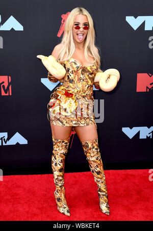 Tana Mongeau fréquentant les MTV Video Music Awards 2019 qui a eu lieu au Prudential Center de Newark, New Jersey. Banque D'Images