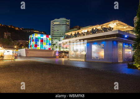 MALAGA, COSTA DEL SOL, ESPAGNE - CIRCA MAI 2019 : Centre Pompidou à Port de Malaga sur la Costa del Sol en Andalousie, Espagne Banque D'Images