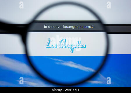 Los Angeles, Californie, USA - 21 2019 Editorial : Jule de DISCOVERLOSANGELES.COM accueil du site. Découvrez LOS ANGELES logo visible sur l'écran. Banque D'Images