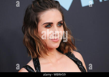 Newark, USA. Août 27, 2019. Alison Brie assiste à la 2019 MTV Video Music Video Awards tenue au Prudential Center de Newark, NJ : SOPA de crédit limité/Alamy Images Live News Banque D'Images