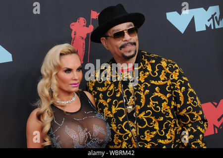 Newark, USA. Août 27, 2019. (L-R) Coco Austin (Nicole Natalie moelle) et Ice-T (Tracy Lauren Marrow) assister à la 2019 MTV Video Music Video Awards tenue au Prudential Center de Newark, NJ : SOPA de crédit limité/Alamy Images Live News Banque D'Images