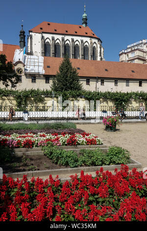 Les jardins franciscains de Prague, Frantiskanska zahrada, le vieux jardin urbain du centre ville de Prague République tchèque Banque D'Images